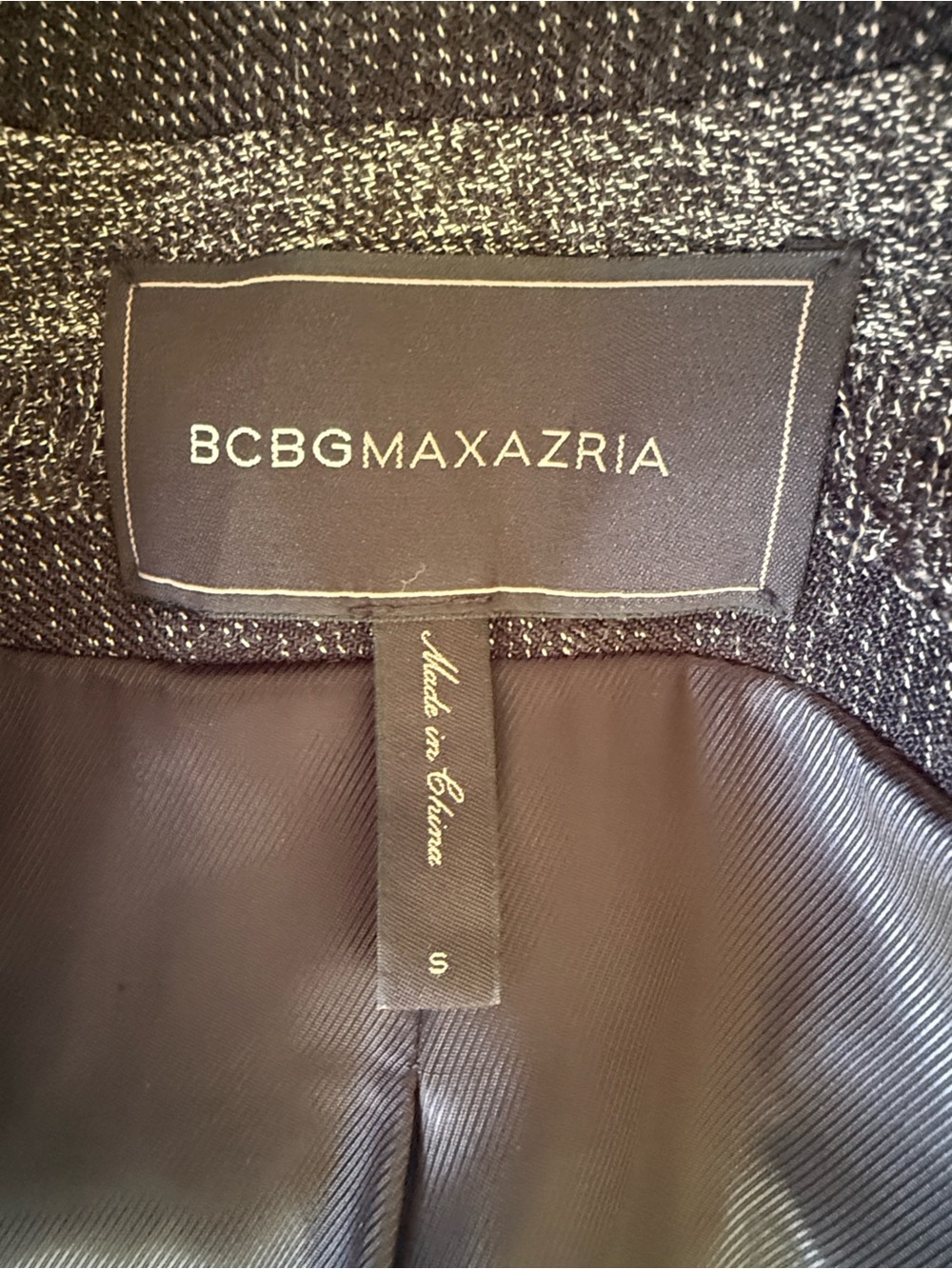 BCBGMaxAzria Gray and Black Striped Open-Front jacket. - Picture 6 of 10